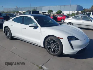 2021 Porsche Taycan z VIN WP0AA2Y13MSA17964, wystawiony jako IAAI lot #42327548 z przebiegiem 18 378 mil mil oraz . Historia ofert i sprzedaży dostępna na DreamBid. Obrazek 1.