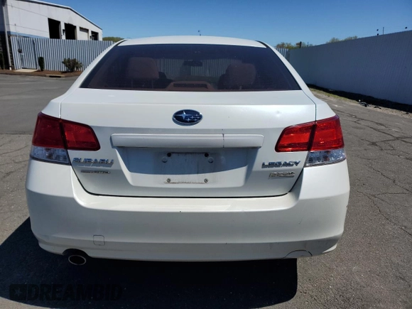 2010 Subaru Legacy Premium z VIN 4S3BMBB67A3236266, wystawiony jako Copart lot #55081955 z przebiegiem 220 405 mil mil oraz Szkoda całkowita • Salvage title. Historia ofert i sprzedaży dostępna na DreamBid. Obrazek 6.