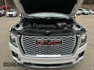 2022 GMC Yukon XL Denali with VIN 1GKS2JKL9NR364134, listed as a Copart auction lot 54078255 with 5,967 mi miles and Clean Title. Bid and sale history available at carsss.com. Image 7.