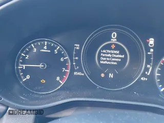 2024 Mazda CX-30 S z VIN 3MVDMBAM8RM634233, wystawiony jako IAAI lot #41820443 z przebiegiem 8 540 mil mil oraz . Historia ofert i sprzedaży dostępna na DreamBid. Obrazek 7.