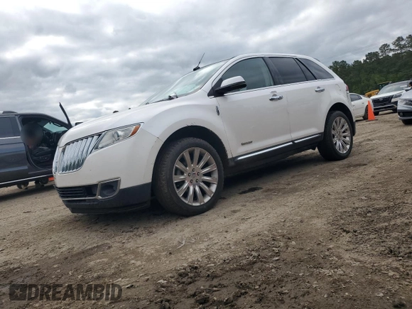 2012 Lincoln MKX with VIN 2LMDJ6JK4CBL13038, listed as a Copart auction lot 51990355 with 178,887 mi miles and Salvage Title. Bid and sale history available at carsss.com. Image 1.