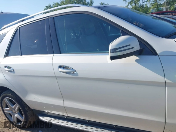 2015 Mercedes-Benz M 350 with VIN 4JGDA5HB4FA577677, listed as a IAAI auction lot 42518630 with 237,779 mi miles and . Bid and sale history available at DreamBid. Image 14.