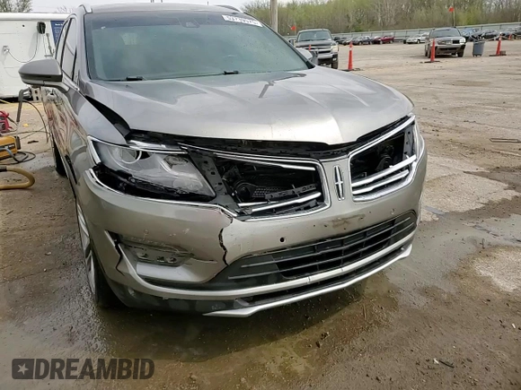 2017 Lincoln MKC Reserve with VIN 5LMCJ3D91HUL35558, listed as a Copart auction lot 53739575 with 188,577 mi miles and Salvage title. Bid and sale history available at DreamBid. Image 14.