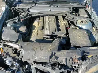 2005 BMW 3 Series 330xi with VIN WBAEW53445PN40110, listed as a Copart auction lot 86427714 with 163,364 mi miles and Clean title. Bid and sale history available at DreamBid. Image 13.