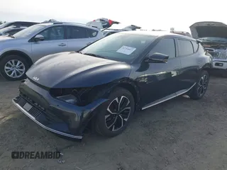 2023 Kia EV6 Wind z VIN KNDC34LA9P5127293, wystawiony jako IAAI lot #41711613 z przebiegiem 12 365 mil mil oraz . Historia ofert i sprzedaży dostępna na DreamBid. Obrazek 18.
