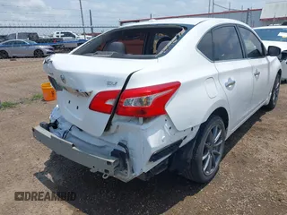 2017 Nissan Sentra SR z VIN 3N1AB7AP4HY249697, wystawiony jako IAAI lot #42332993 z przebiegiem 91 554 mil mil oraz . Historia ofert i sprzedaży dostępna na DreamBid. Obrazek 18.