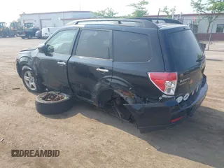 2010 Subaru Forester X Premium with VIN JF2SH6CC0AH722552, listed as a IAAI auction lot 42406643 with 152,820 mi miles and . Bid and sale history available at DreamBid. Image 3.