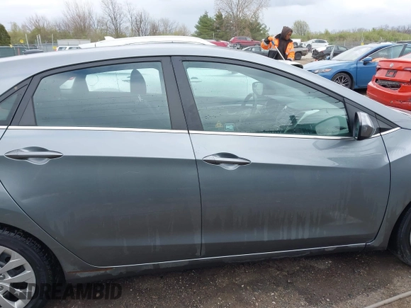 2016 Hyundai Elantra GT with VIN KMHD35LH0GU309974, listed as a IAAI auction lot 42029956 with 139,431 mi miles. Bid and sale history available at carsss.com. Image 14.
