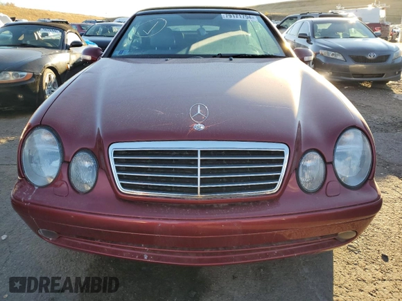 2001 Mercedes-Benz CLK 320/430 z VIN WDBLK70G11T071462, wystawiony jako Copart lot #79171794 z przebiegiem 57 024 mil mil oraz Szkoda całkowita • Salvage title. Historia ofert i sprzedaży dostępna na DreamBid. Obrazek 5.