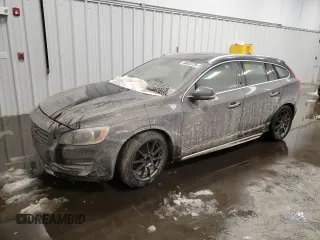 2015 Volvo V60 T5 Drive-E Premier with VIN YV126MEB0F1188606, listed as a Copart auction lot 45533725 with 111,522 mi miles and Salvage Title. Bid and sale history available at carsss.com. Image 1.