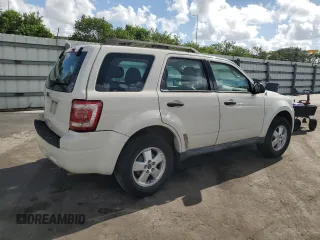 2011 Ford Escape XLS with VIN 1FMCU9C71BKC08406, listed as a Copart auction lot 61359975 with 182,954 mi miles and Salvage title. Bid and sale history available at DreamBid. Image 3.