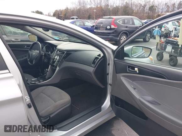 2013 Hyundai Sonata GLS with VIN 5NPEB4AC1DH609459, listed as a IAAI auction lot 41125668 with 227,079 mi miles and . Bid and sale history available at carsss.com. Image 5.