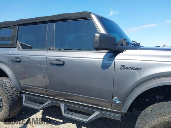 2022 Ford Bronco with VIN 1FMDE5BH9NLB87372, listed as a IAAI auction lot 42178135 with 71,585 mi miles and . Bid and sale history available at DreamBid. Image 13.
