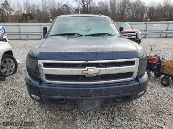 2007 Chevrolet Silverado 1500 LT w/1LT with VIN 3GCEK13307G501598, listed as a Copart auction lot 45038645 with 228,099 mi miles and Salvage Title. Bid and sale history available at carsss.com. Image 5.