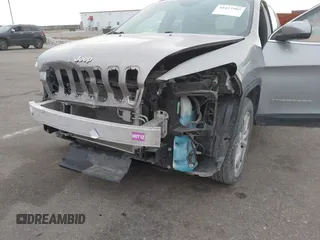 2018 Jeep Cherokee Limited with VIN 1C4PJMDB6JD521944, listed as a IAAI auction lot 41427985 with 120,245 mi miles. Bid and sale history available at carsss.com. Image 6.