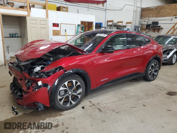 2022 Ford Mustang Mach-E Premium z VIN 3FMTK3SUXNMA56049, wystawiony jako Copart lot #55595135 z przebiegiem Nie podano mil oraz Szkoda całkowita • Salvage title. Historia ofert i sprzedaży dostępna na DreamBid. Obrazek 1.