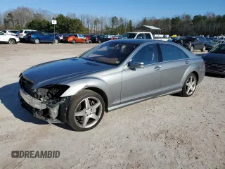 2010 Mercedes-Benz S 550 with VIN WDDNG8GB1AA323840, listed as a Copart auction lot 44756815 with 138,034 mi miles and Salvage Title. Bid and sale history available at DreamBid. Image 1.