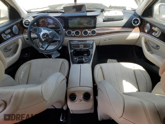 2017 Mercedes-Benz E 300 Luxury with VIN WDDZF4JB7HA253728, listed as a Copart auction lot 54451575 with 47,149 mi miles and Clean Title. Bid and sale history available at DreamBid. Image 8.