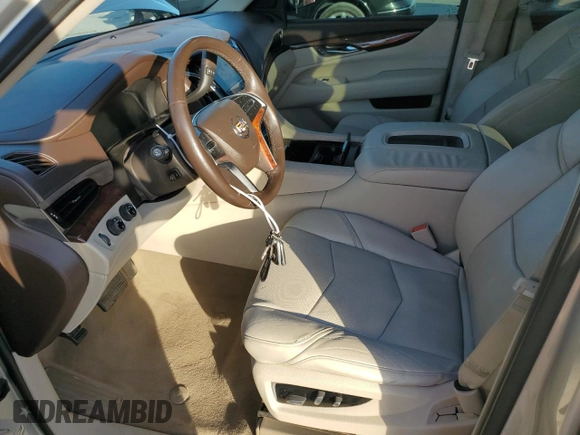 2015 Cadillac Escalade z VIN 1GYS4AKJ1FR100437, wystawiony jako Copart lot #78578004 z przebiegiem 51 574 mil mil oraz Czysty tytuł • Clean title. Historia ofert i sprzedaży dostępna na DreamBid. Obrazek 7.