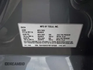 2024 Tesla Model Y z VIN 7SAYGDED7RF197638, wystawiony jako IAAI lot #42246267 z przebiegiem 8 757 mil mil oraz . Historia ofert i sprzedaży dostępna na DreamBid. Obrazek 9.