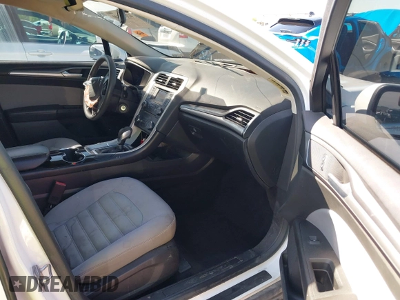 2014 Ford Fusion S with VIN 3FA6P0G78ER379352, listed as a IAAI auction lot 42014440 with 175,414 mi miles and . Bid and sale history available at DreamBid. Image 5.