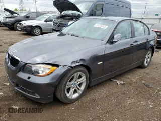 2008 BMW 3 Series 328i z VIN WBAVA33508KX85354, wystawiony jako Copart lot #55293415 z przebiegiem 158 010 mil mil oraz Szkoda całkowita • Salvage title. Historia ofert i sprzedaży dostępna na DreamBid. Obrazek 1.