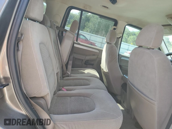 2004 Ford Explorer XLT with VIN 1FMZU73E94UC05497, listed as a Copart auction lot 73175304 with 175,933 mi miles and Clean Title. Bid and sale history available at DreamBid. Image 11.