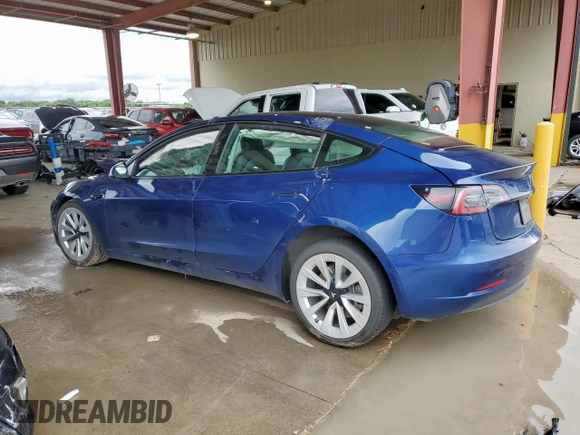 2022 Tesla Model 3 z VIN 5YJ3E1EA7NF289098, wystawiony jako Copart lot #60637005 z przebiegiem 152 060 mil mil oraz Czysty tytuł • Clean title. Historia ofert i sprzedaży dostępna na DreamBid. Obrazek 2.