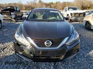 2017 Nissan Altima SV z VIN 1N4AL3AP9HC493525, wystawiony jako Copart lot #43763815 z przebiegiem 180 058 mil mil oraz Szkoda całkowita • Salvage title. Historia ofert i sprzedaży dostępna na DreamBid. Obrazek 5.