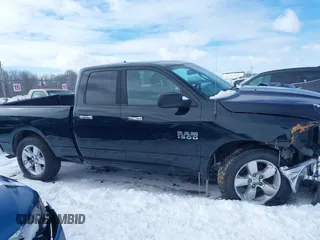 2015 Ram 1500 Outdoorsman z VIN 1C6RR7GGXFS606208, wystawiony jako IAAI lot #41660434 z przebiegiem 135 087 mil mil oraz . Historia ofert i sprzedaży dostępna na DreamBid. Obrazek 13.