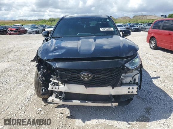 2022 Toyota Highlander XSE with VIN 5TDLZRAH3NS115126, listed as a Copart auction lot 62293825 with 59,189 mi miles and Salvage title. Bid and sale history available at DreamBid. Image 5.