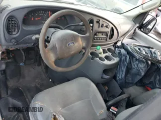 2004 Ford Econoline Cargo z VIN 1FTNE24L84HA51888, wystawiony jako Copart lot #86813724 z przebiegiem Nie podano mil oraz Szkoda całkowita • Salvage title. Historia ofert i sprzedaży dostępna na DreamBid. Obrazek 8.