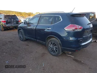 2016 Nissan Rogue SV with VIN 5N1AT2MT0GC860352, listed as a IAAI auction lot 40926872 with 114,450 mi miles. Bid and sale history available at carsss.com. Image 3.
