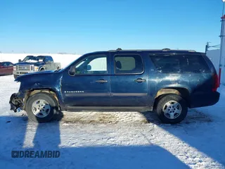 2008 Chevrolet Suburban Commercial with VIN 1GNFK16318J207263, listed as a IAAI auction lot 41246619 with 247,454 mi miles. Bid and sale history available at carsss.com. Image 14.