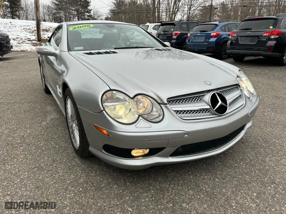 2005 Mercedes-Benz SL-Class 5.5L AMG with VIN WDBSK74F35F087065, listed as a Copart auction lot 44852685 with 44,315 mi miles and Clean Title. Bid and sale history available at carsss.com. Image 9.