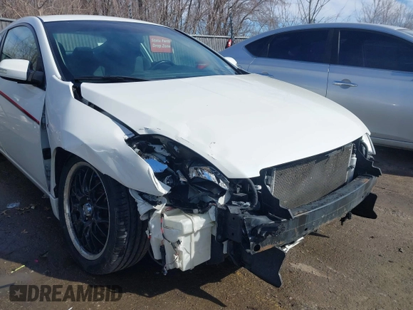 2009 Nissan Altima 3.5 SE with VIN 1N4BL24E19C114849, listed as a IAAI auction lot 41694417 with 198,940 mi miles. Bid and sale history available at carsss.com. Image 6.