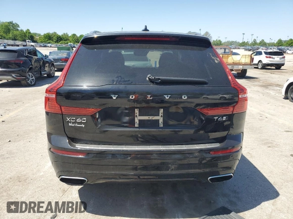 2018 Volvo XC60 R-Design z VIN YV4A22RM3J1076126, wystawiony jako Copart lot #57165365 z przebiegiem 110 865 mil mil oraz Szkoda całkowita • Salvage title. Historia ofert i sprzedaży dostępna na DreamBid. Obrazek 6.