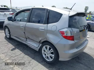 2009 Honda Fit Sport с VIN JHMGE88409S047860, выставлен на аукционе IAAI как лот 42232769 с пробегом 170 014 миль миль и . История ставок и продаж доступна на DreamBid. Изображение 3.