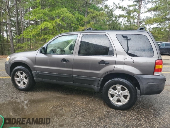 2006 Ford Escape XLT with VIN 1FMYU93136KB65467, listed as a Copart auction lot 50914605 with 174,264 mi miles and Clean Title. Bid and sale history available at carsss.com. Image 2.