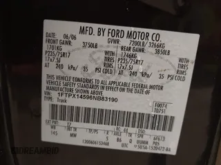 2006 Ford F-150 XLT with VIN 1FTPX14596NB83190, listed as a IAAI auction lot 41272173 with 286,577 mi miles. Bid and sale history available at carsss.com. Image 9.