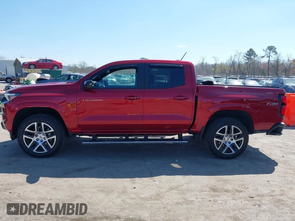 2024 Chevrolet Colorado 4WD Z71 with VIN 1GCPTDEKXR1132844, listed as a IAAI auction lot 41902583 with 11,293 mi miles. Bid and sale history available at carsss.com. Image 14.