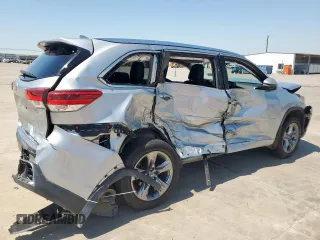 2019 Toyota Highlander Limited с VIN 5TDDZRFH7KS976527, выставлен на аукционе Copart как лот 52590495 с пробегом 31 968 миль миль и Списание • Salvage title. История ставок и продаж доступна на DreamBid. Изображение 3.
