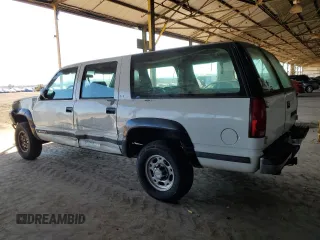 1993 Chevrolet Suburban z VIN 1GNGK26K8PJ352462, wystawiony jako Copart lot #76616364 z przebiegiem 147 505 mil mil oraz Czysty tytuł • Clean title. Historia ofert i sprzedaży dostępna na DreamBid. Obrazek 2.