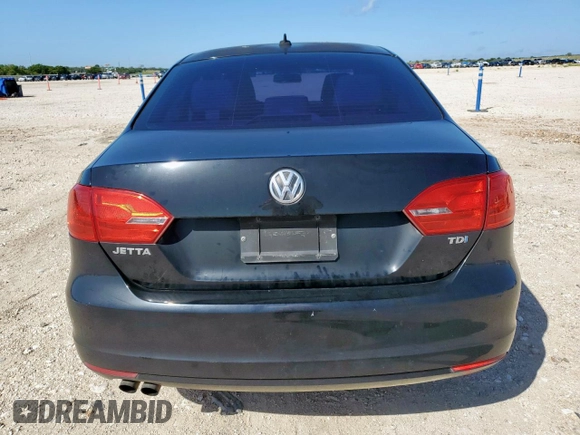 2013 Volkswagen Jetta TDI w/Premium z VIN 3VWLL7AJ7DM232096, wystawiony jako Copart lot #57265725 z przebiegiem 120 361 mil mil oraz Szkoda całkowita • Salvage title. Historia ofert i sprzedaży dostępna na DreamBid. Obrazek 6.