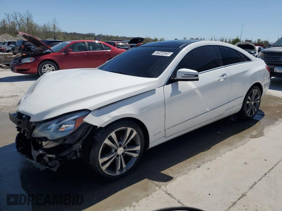 2016 Mercedes-Benz E 400 z VIN WDDKJ6FB4GF332182, wystawiony jako Copart lot #52546835 z przebiegiem 141 910 mil mil oraz Czysty tytuł • Clean title. Historia ofert i sprzedaży dostępna na DreamBid. Obrazek 1.