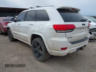 2015 Jeep Grand Cherokee Laredo with VIN 1C4RJFAG4FC631179, listed as a IAAI auction lot 41744865 with 184,872 mi miles. Bid and sale history available at carsss.com. Image 3.