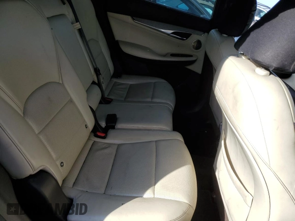 2019 Infiniti QX50 LUXE with VIN 3PCAJ5M10KF123447, listed as a Copart auction lot 39307983 with 63,727 mi miles. Bid and sale history available at carsss.com. Image 10.