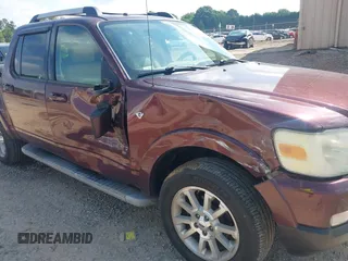 2007 Ford Explorer Sport Trac Limited with VIN 1FMEU33887UA07998, listed as a IAAI auction lot 42506322 with 197,203 mi miles and . Bid and sale history available at DreamBid. Image 6.