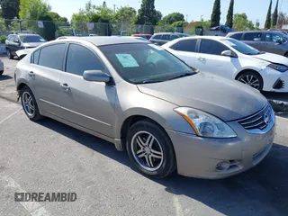 2012 Nissan Altima S z VIN 1N4AL2AP4CN437709, wystawiony jako IAAI lot #42276613 z przebiegiem 132 389 mil mil oraz . Historia ofert i sprzedaży dostępna na DreamBid. Obrazek 1.