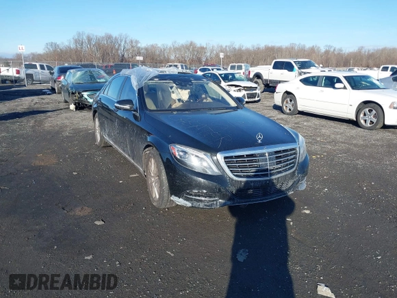 2015 Mercedes-Benz S 550 z VIN WDDUG8FB5FA092624, wystawiony jako IAAI lot #41344377 z przebiegiem 97 827 mil mil oraz . Historia ofert i sprzedaży dostępna na DreamBid. Obrazek 1.